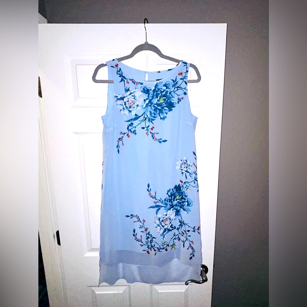 White House Black Market Blue Sleeveless High Low Dress. Size Small